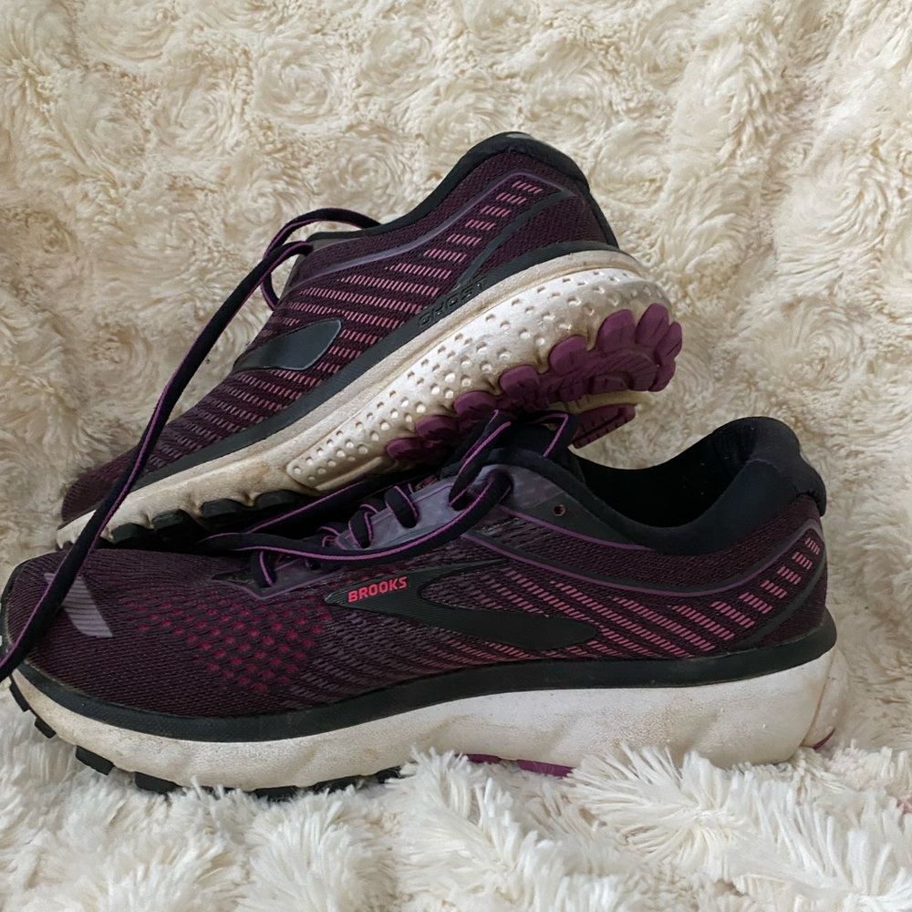 Brooks Ghost 12 Purple Running Shoes